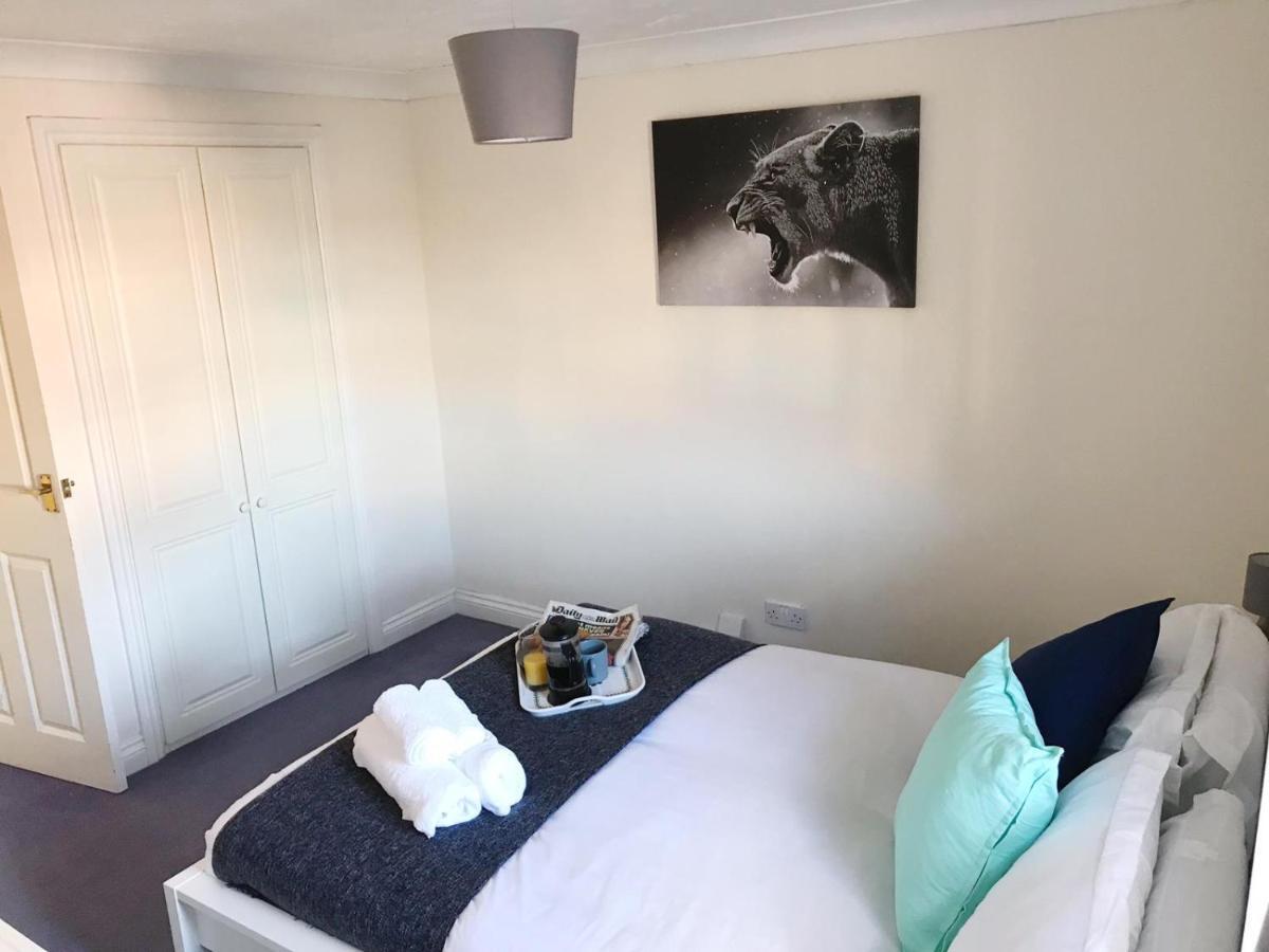 Chani Place Northampton Extérieur photo