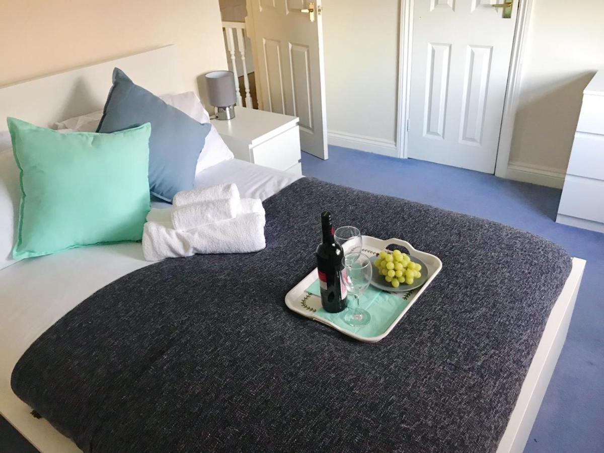 Chani Place Northampton Extérieur photo